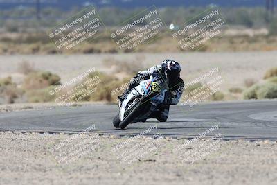 media/Oct-05-2025-CVMA (Sun) [[beeef4f201]]/Race 5-Amateur Supersport Open (Holeshot)/